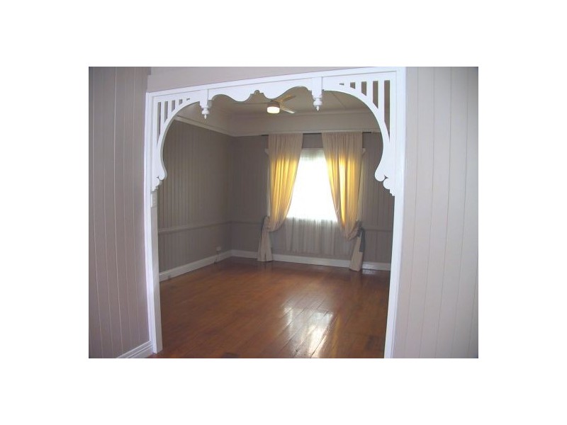 26 GEELONG STREET, East Brisbane QLD 4169