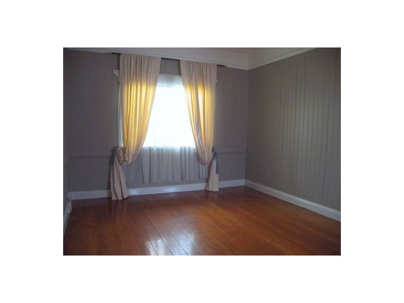 26 GEELONG STREET, East Brisbane QLD 4169