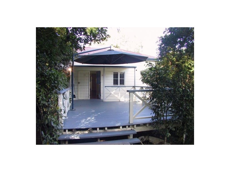 26 CLARENDON STREET, East Brisbane QLD 4169