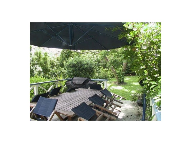 26 CLARENDON STREET, East Brisbane QLD 4169