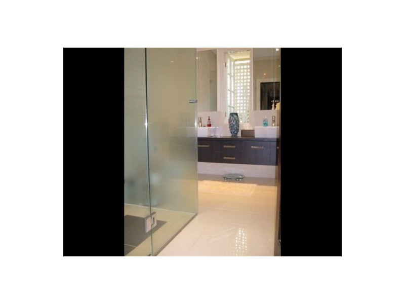 9 PHILIP STREET, Hawthorne QLD 4171