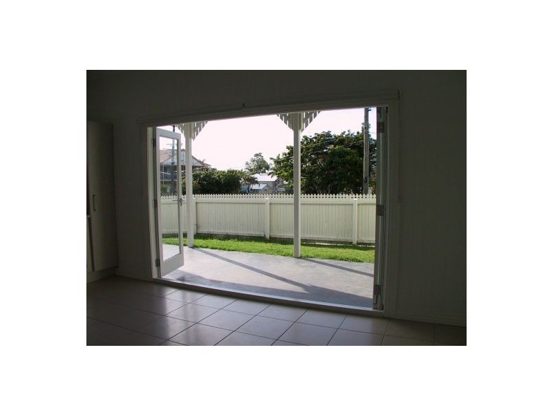 2/40 MANSFIELD STREET, Coorparoo QLD 4151