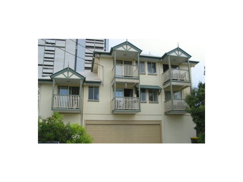 27  PRINCESS STREET, Kangaroo Point QLD 4169