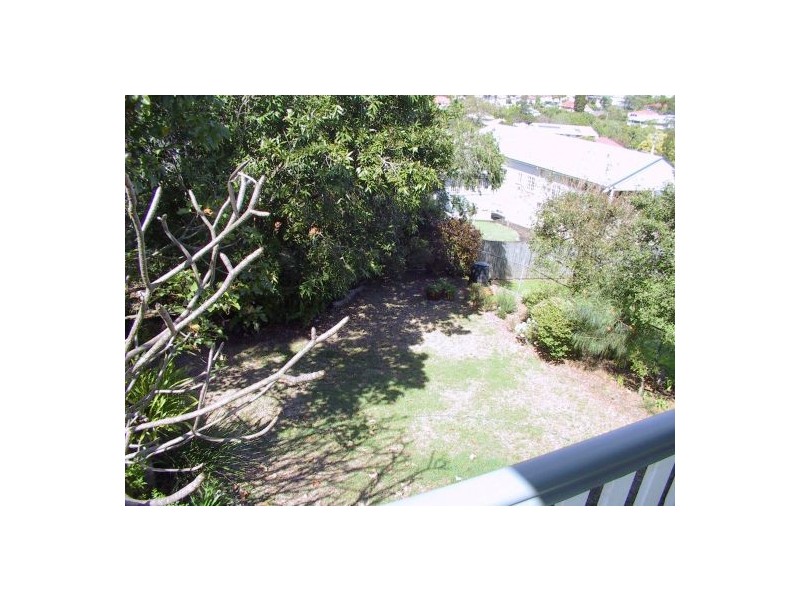 09 HOWARD STREET, Coorparoo QLD 4151