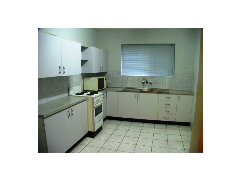 143 BAINES STREET, Kangaroo Point QLD 4169