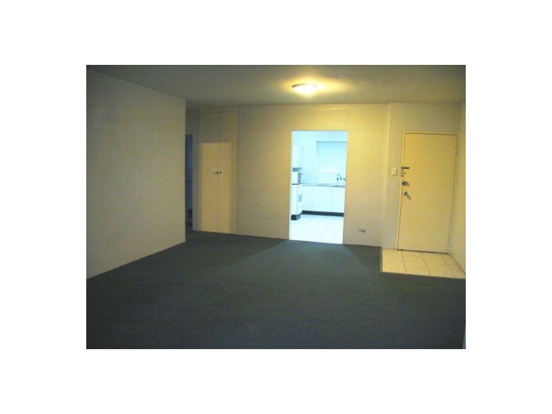 143 BAINES STREET, Kangaroo Point QLD 4169