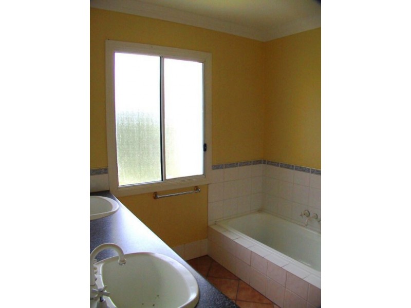 551A VULTURE ST, East Brisbane QLD 4169