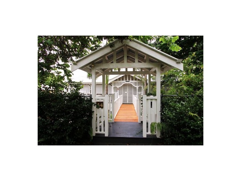 East Brisbane QLD 4169