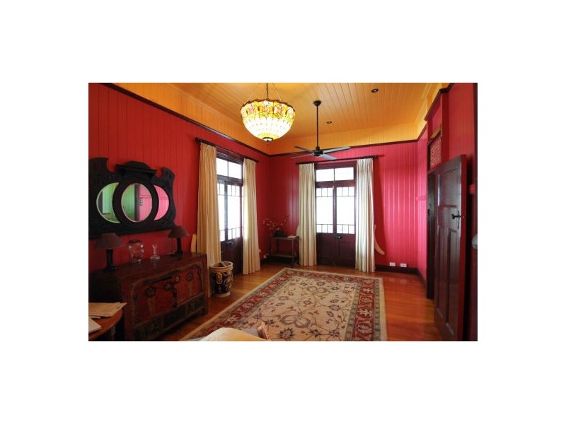 East Brisbane QLD 4169