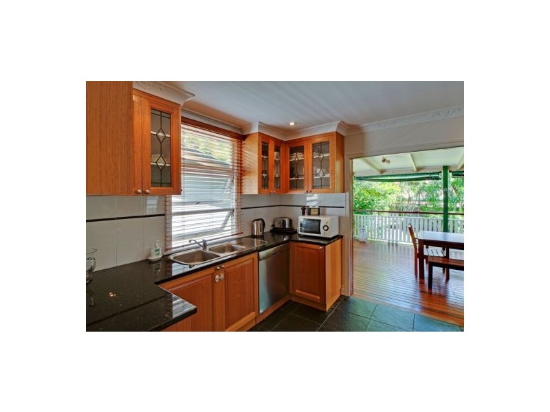 28 GEELONG ST, East Brisbane QLD 4169