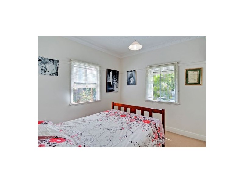 28 GEELONG ST, East Brisbane QLD 4169