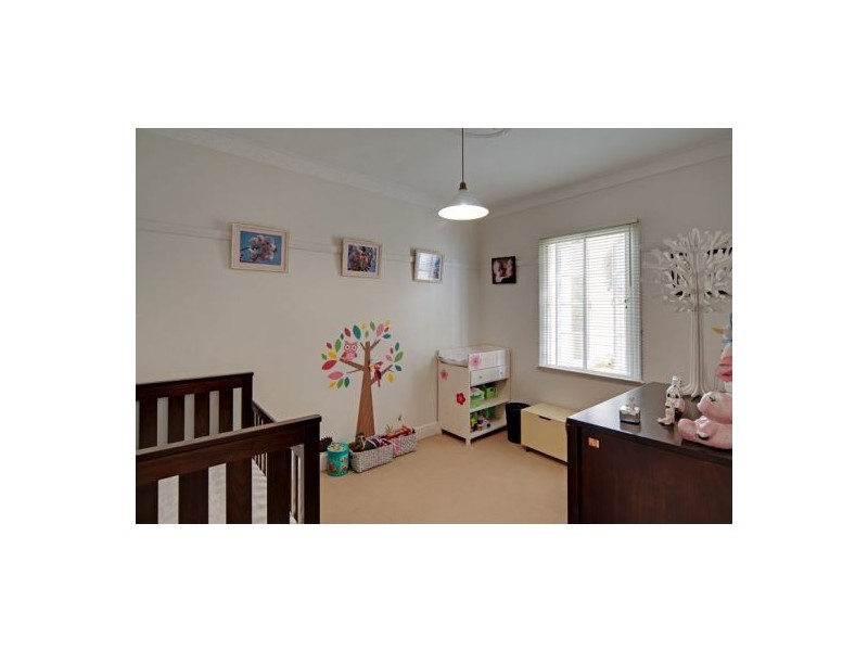 28 GEELONG ST, East Brisbane QLD 4169