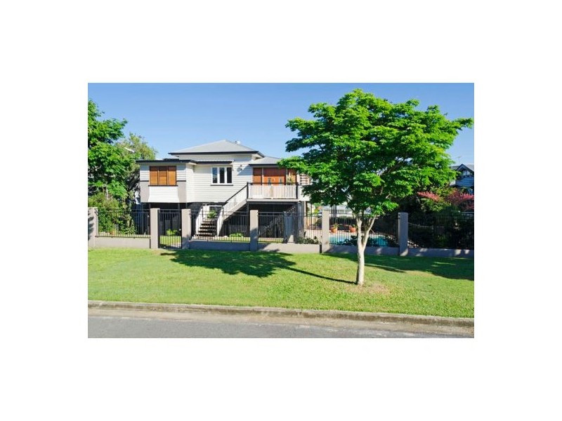 77 City View Rd, Camp Hill QLD 4152