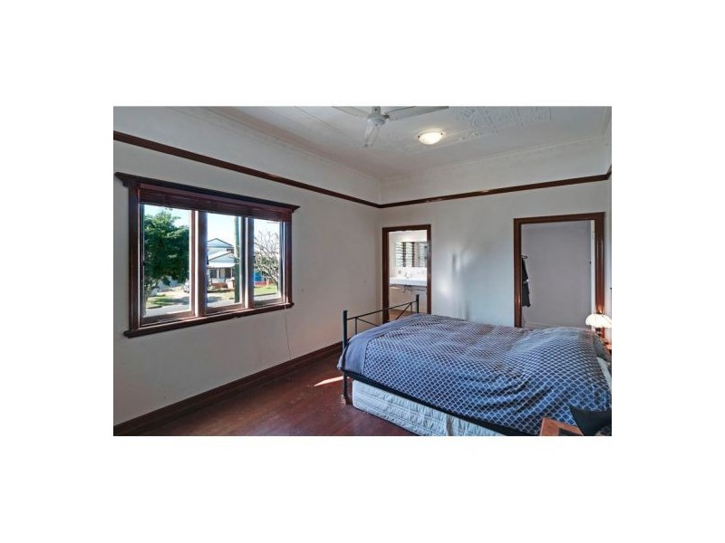 77 City View Rd, Camp Hill QLD 4152