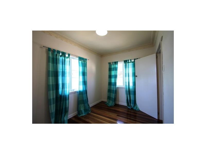77 Dawson Road, Upper Mount Gravatt QLD 4122