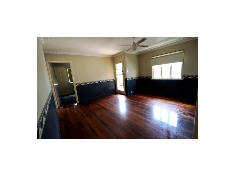 24 Norman Avenue, Norman Park QLD 4170