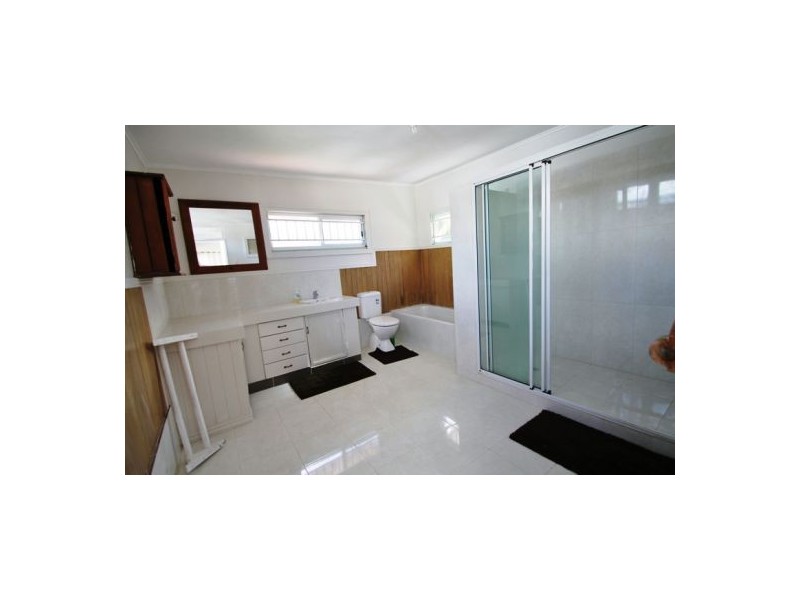 61. Cleveland Street, Greenslopes QLD 4120