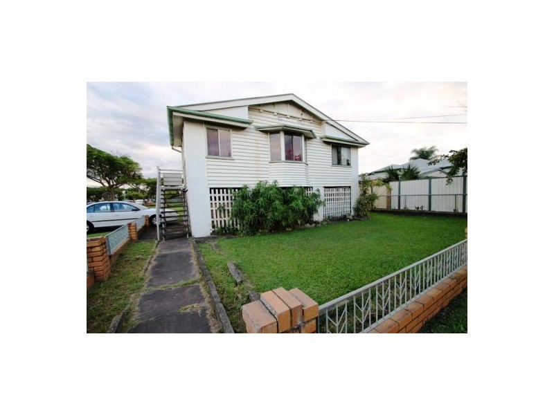242 Nudgee Rd, Hendra QLD 4011