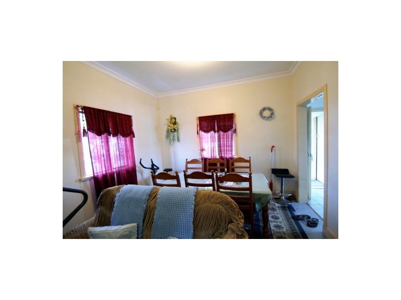242 Nudgee Rd, Hendra QLD 4011
