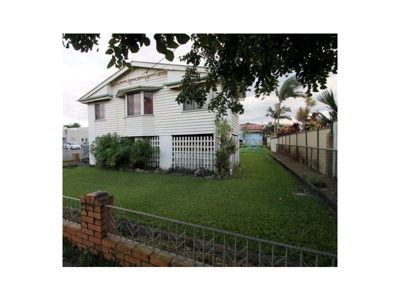 242 Nudgee Rd, Hendra QLD 4011