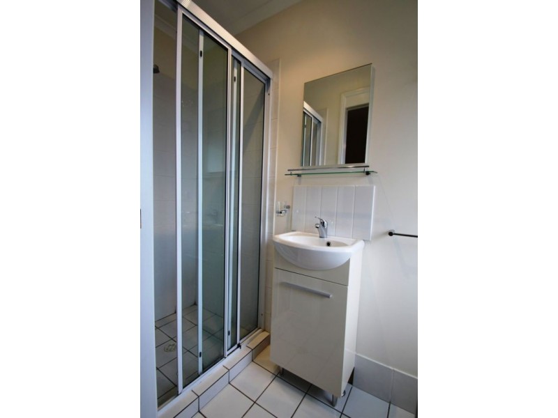 .12/27 Princess Street, Kangaroo Point QLD 4169