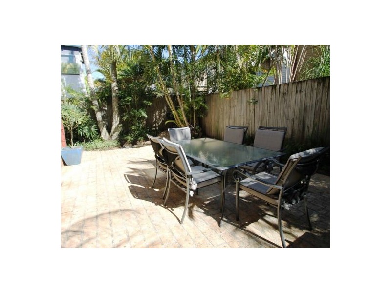 East Brisbane QLD 4169