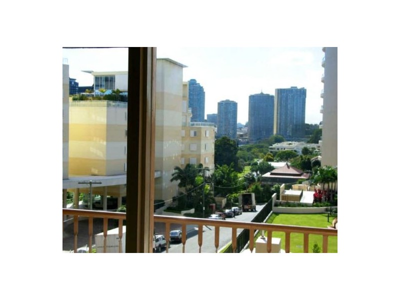 .406/355 Main Street, Kangaroo Point QLD 4169