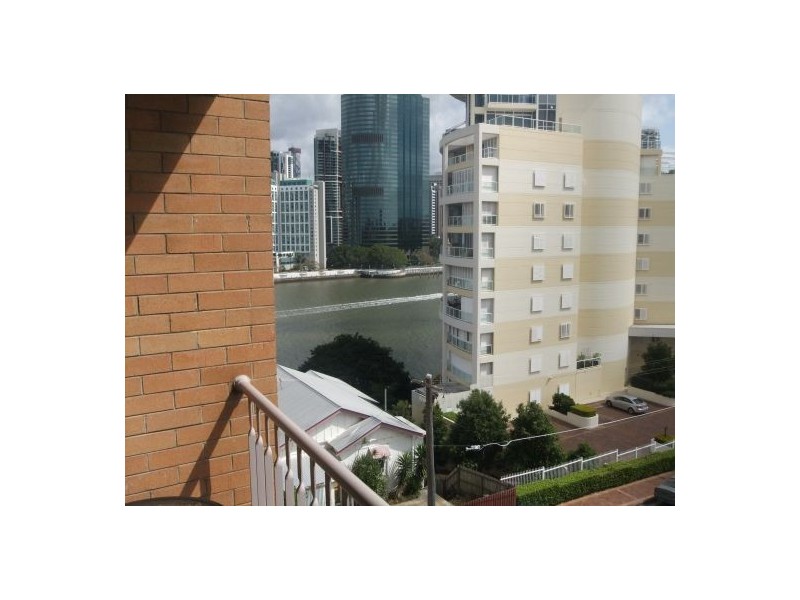 East Brisbane QLD 4169