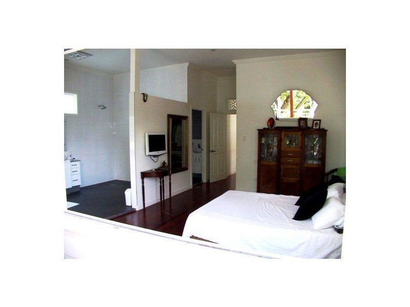 East Brisbane QLD 4169