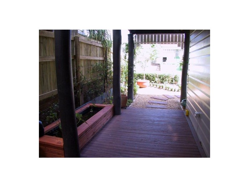 East Brisbane QLD 4169