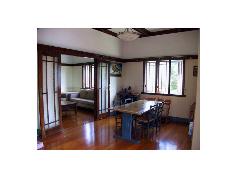 .100 Philips Street, Hawthorne QLD 4171