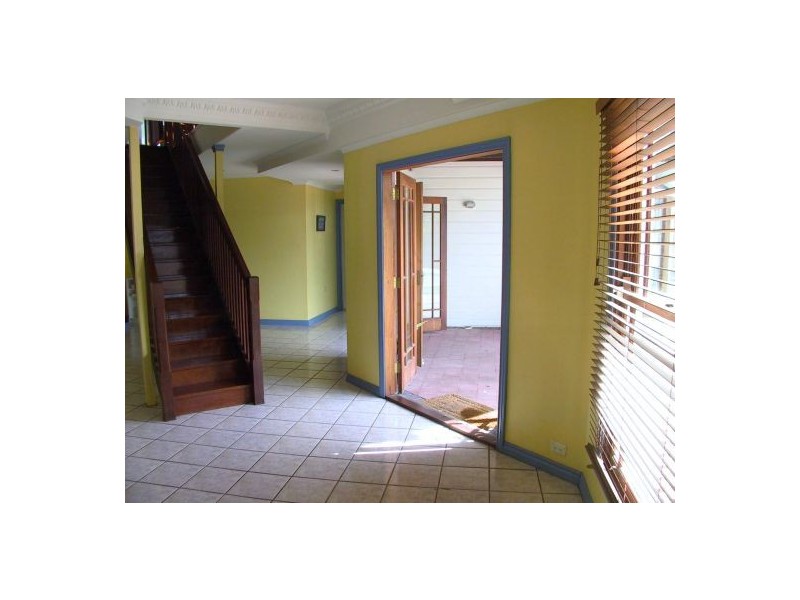 .100 Philips Street, Hawthorne QLD 4171