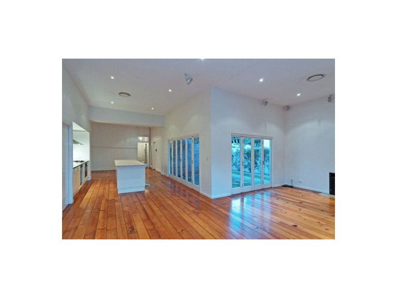 54. Linton Street, Kangaroo Point QLD 4169
