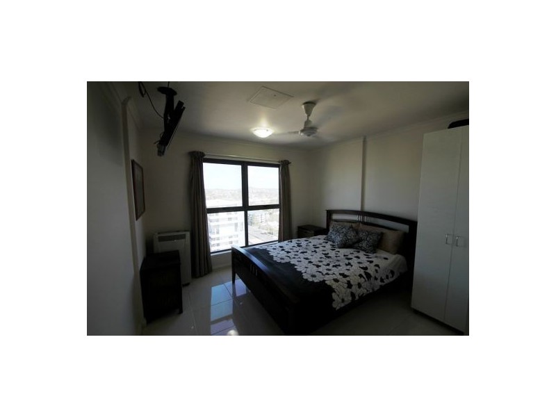 1105/9 Castlebar Street, Kangaroo Point QLD 4169