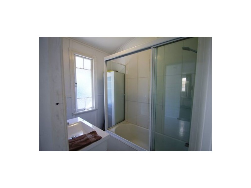 04 Latrobe Street, East Brisbane QLD 4169