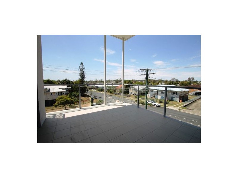 201/64 Kates Street, Morningside QLD 4170