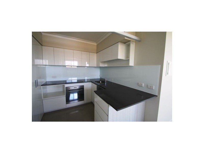 201/64 Kates Street, Morningside QLD 4170