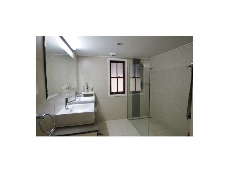 East Brisbane QLD 4169