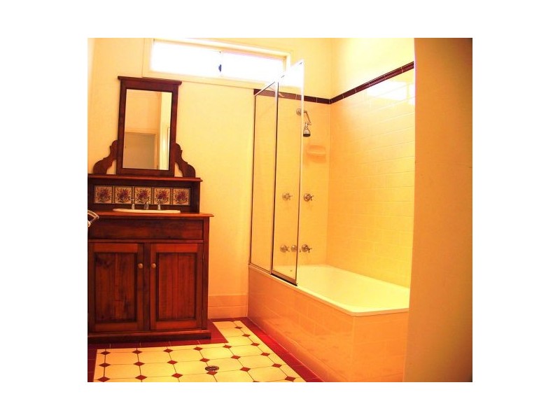 East Brisbane QLD 4169