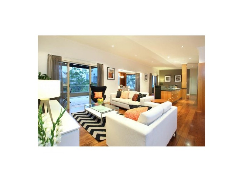 8/118 River Terrace, Kangaroo Point QLD 4169