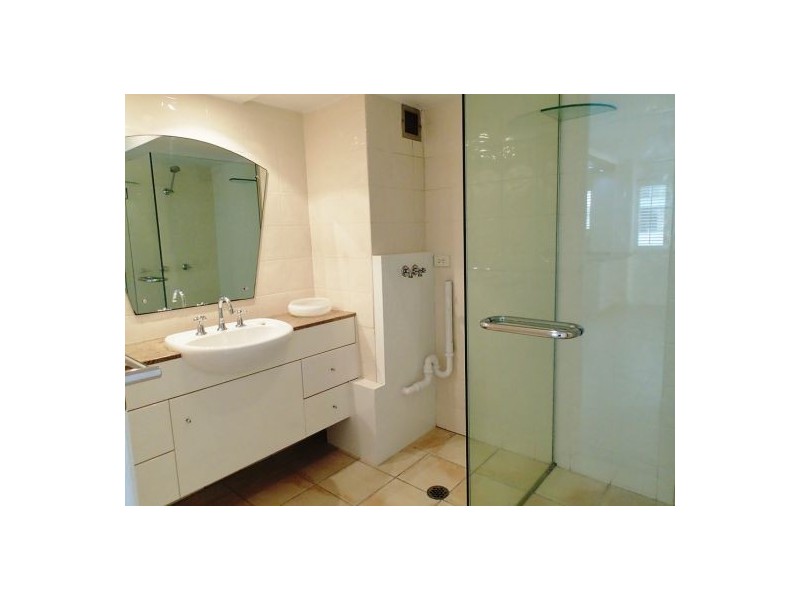 08/237 Wellington Road, East Brisbane QLD 4169