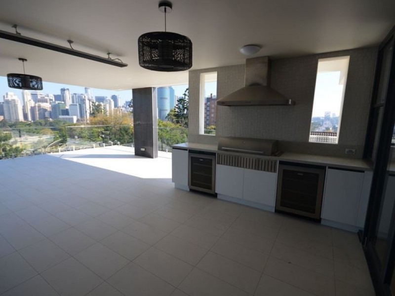 17/450 Main Street, Kangaroo Point QLD 4169