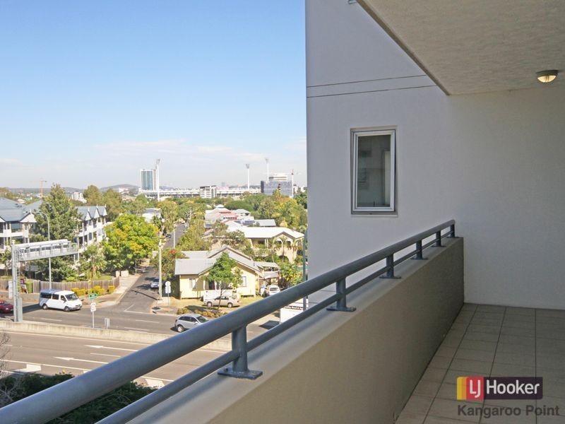12/19 Thorn Street, Kangaroo Point QLD 4169