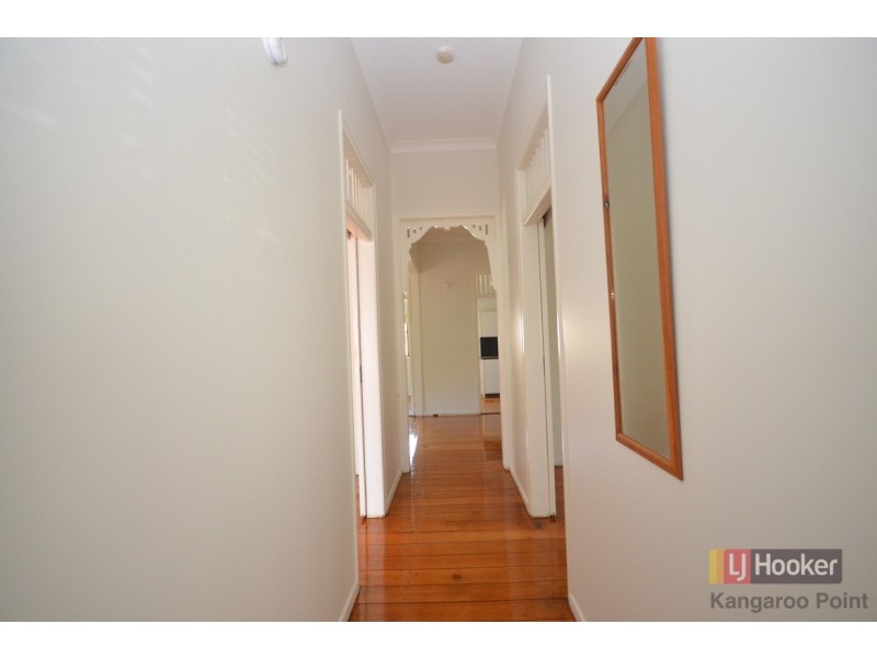 25 Fisher Street, East Brisbane QLD 4169