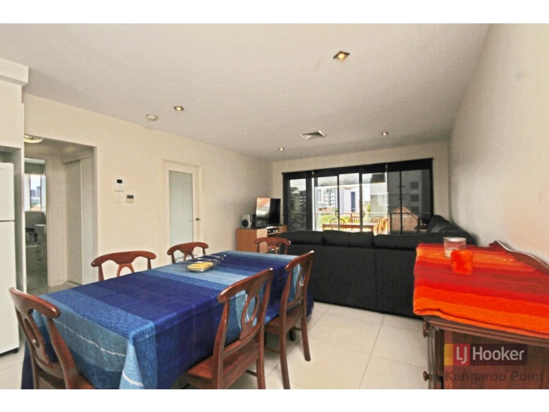 11/215 Wellington Road, East Brisbane QLD 4169