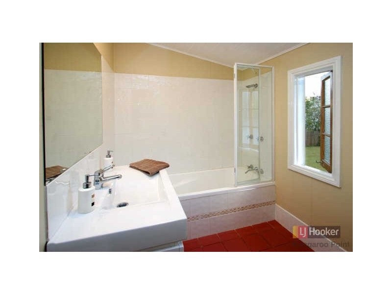 10 Geelong Street, East Brisbane QLD 4169