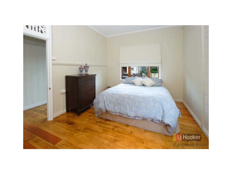 10 Geelong Street, East Brisbane QLD 4169