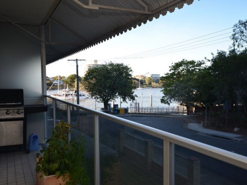 1/34 Park Avenue, Kangaroo Point QLD 4169
