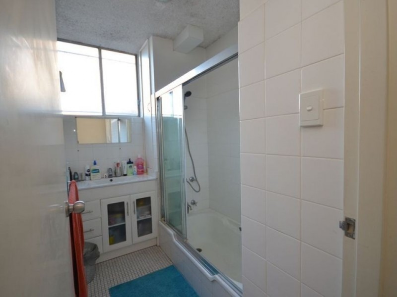 1/34 Park Avenue, Kangaroo Point QLD 4169
