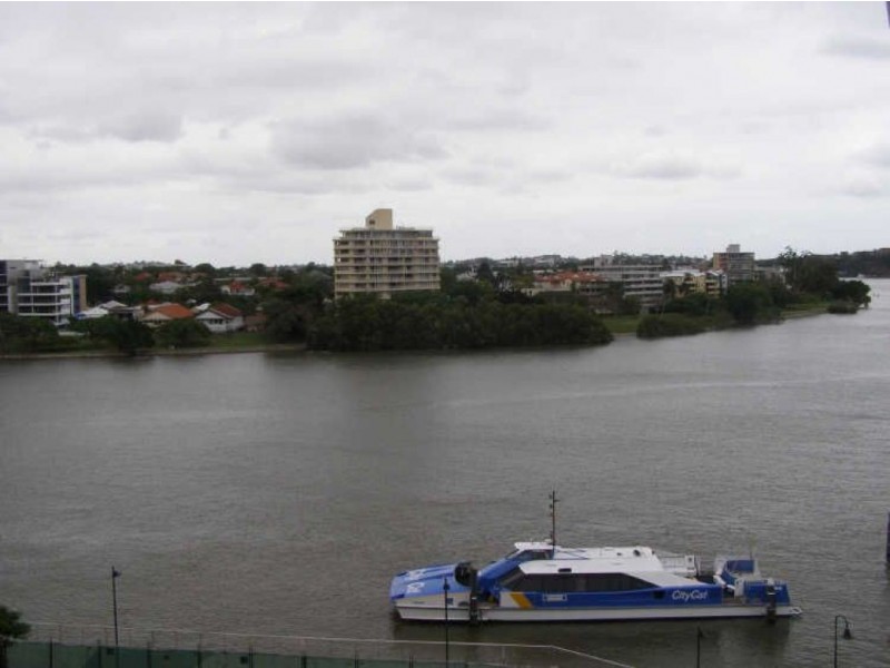 1/34 Park Avenue, Kangaroo Point QLD 4169